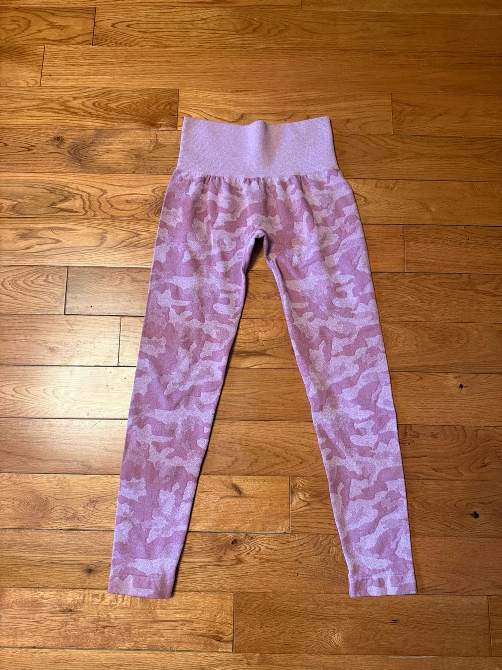 NVGTN Pink Camo Seamless Leggings NWOT